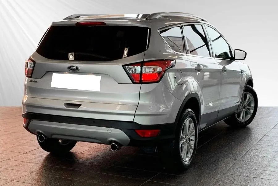 Ford KUGA 1.5 TDCi 120 S&S 4X2 TITANIUM Image 4